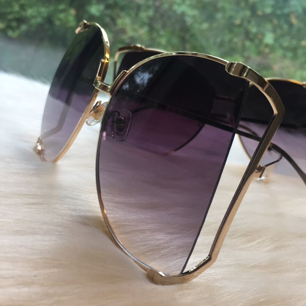2 for $30 Oversized Butterfly Pearl Sunglasses - Picture 4 of 8